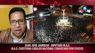 El diputado del M A S Juan José Jauregui quien también preside la