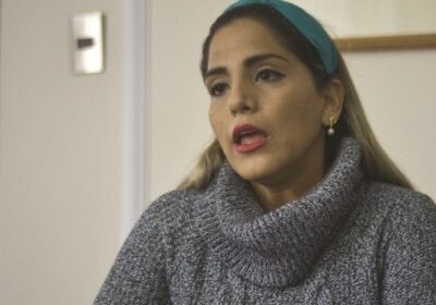 Amplian detención preventiva de Añez, su hija dice que la encontró «en posición