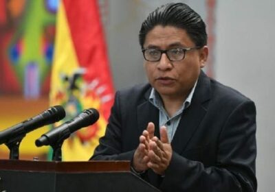 Lima dice que si Camacho quiere declarar en Santa Cruz debe solicitarlo