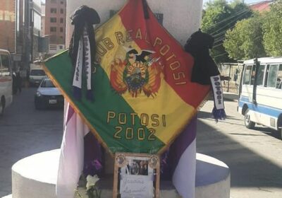 Directiva de Real Potosí rinde homenaje a su expresidente Samuel Blanco