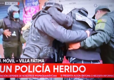 #Ultimo Evacuan a policías heridos durante la gasificación a cocaleros de Los Yungas que…