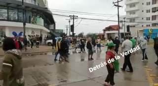 #SantaCruz Policía interviene bloqueo en el 2do. anillo y Av. Paragua