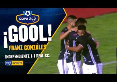 ¡Gol de Real Santa Cruz! Franz Gonzáles con un extraordinario remate colocado iguala el marcador.