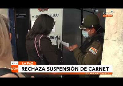 Colegio médico rechaza suspensión de carnet de vacuna