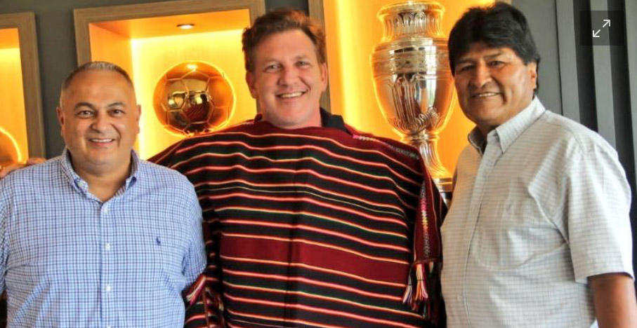 Evo Morales se emociona con la posibilidad de que Bolivia sea subsede de la Coca Libertadores de América