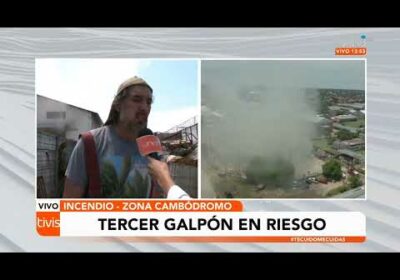Tercer galpón en riesgo en incendio de la zona Cambódromo