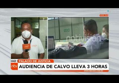 Audiencia de Rómulo Calvo lleva 3 horas