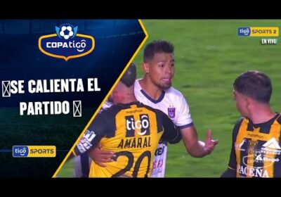 Se calienta el partido finalizando el primer tiempo entre The Strongest vs. Universitario De Sucre