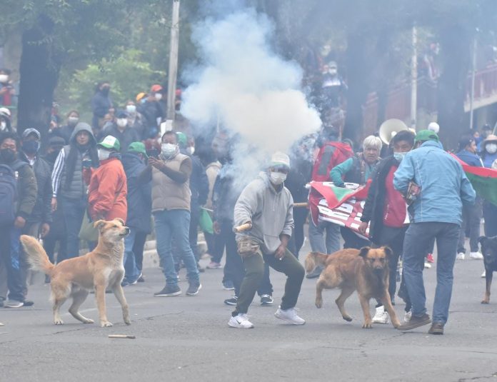 Educación califica de políticas las medidas de presión de maestros y confirma que el diálogo aún está abierto