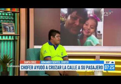 Chofer ayudo cruza la calle a su pasajero y gana el corazón de la población cruceña