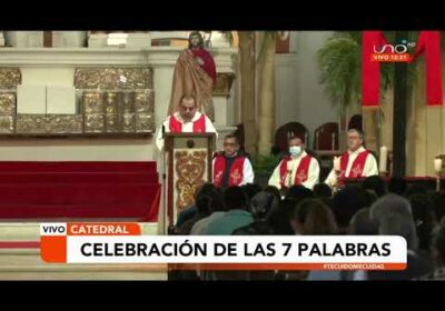 Celebración de las 7 palabras en la Catedral de Santa Cruz