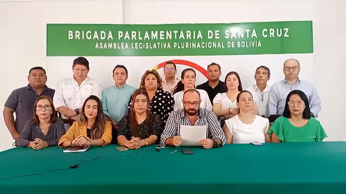 Camacho enfrenta a legisladores de Creemos y Comunidad Ciudadana