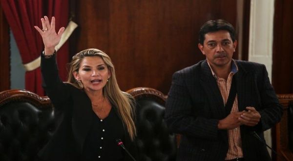 No hubo vacío de poder, Áñez en 2019 se autoproclamó presidenta