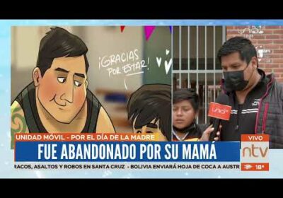 Niño celebra el día de la madre con su papá