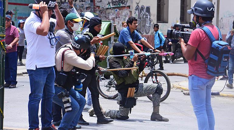 Kathryn Ledebur: La población no debe olvidar que la RJC fue parte de las graves violaciones a los derechos humanos en 2019