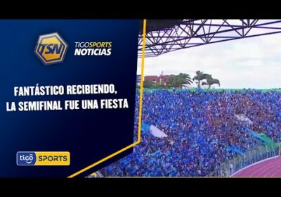 Fantástico recibiendo de las hinchadas, la semifinal fue una fiesta.