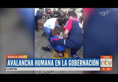 Avalancha humana en la Gobernación