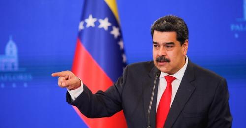 Maduro: Petroleras extranjeras podrán volver a operar en Venezuela