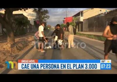 Paro Cívico: Enfrentamientos y tensión en el Plan 3 Mil. Un hombre termina apedreado.