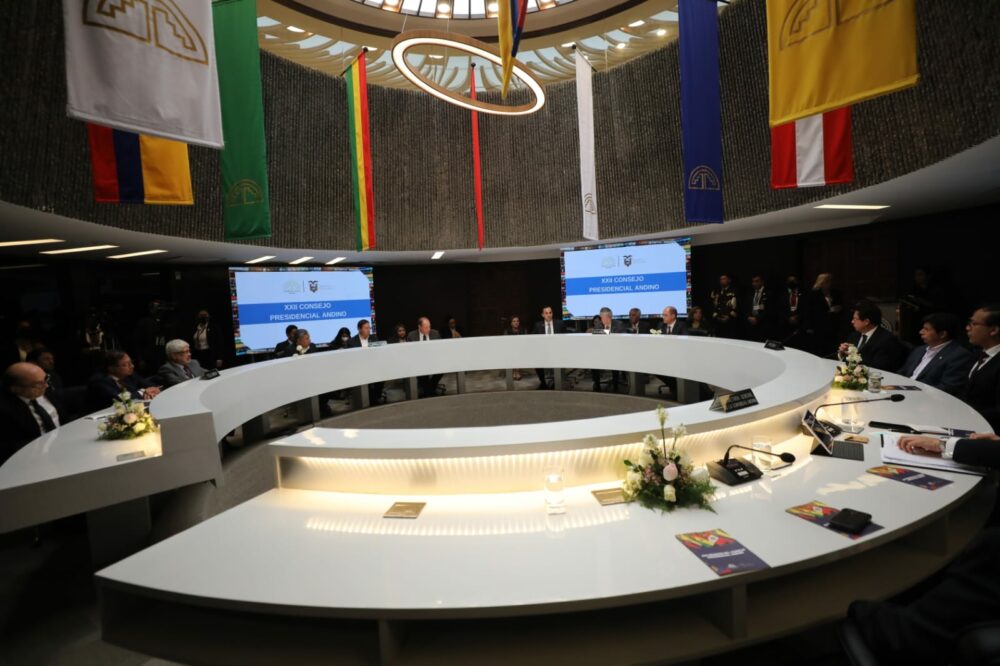 Bolivia plantea en la CAN frenar el impacto de la crisis y ser centro de producción de alimentos para evitar más hambre y pobreza