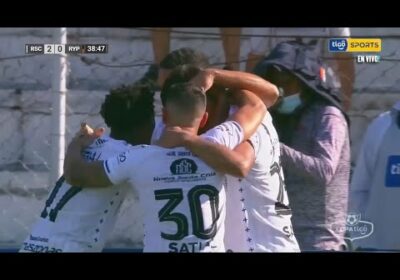 ¡Gol de Real Santa Cruz! Ricardo Suárez de cabeza anota el segundo gol del ‘Merengue’.