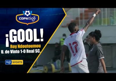 ¡Gol de Universitario de Vinto! Roy Ndoutoumou pone en ventaja al local.