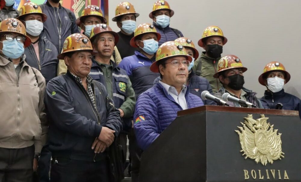 Cooperativistas mineros, interculturales y COD de Oruro se suman a la “gran marcha nacional” en respaldo al Gobierno