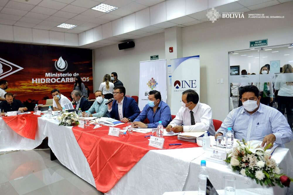 Nuevo quiebre en el Comité cruceño por el aval de Camacho y Cuellar a la definición técnica del Censo