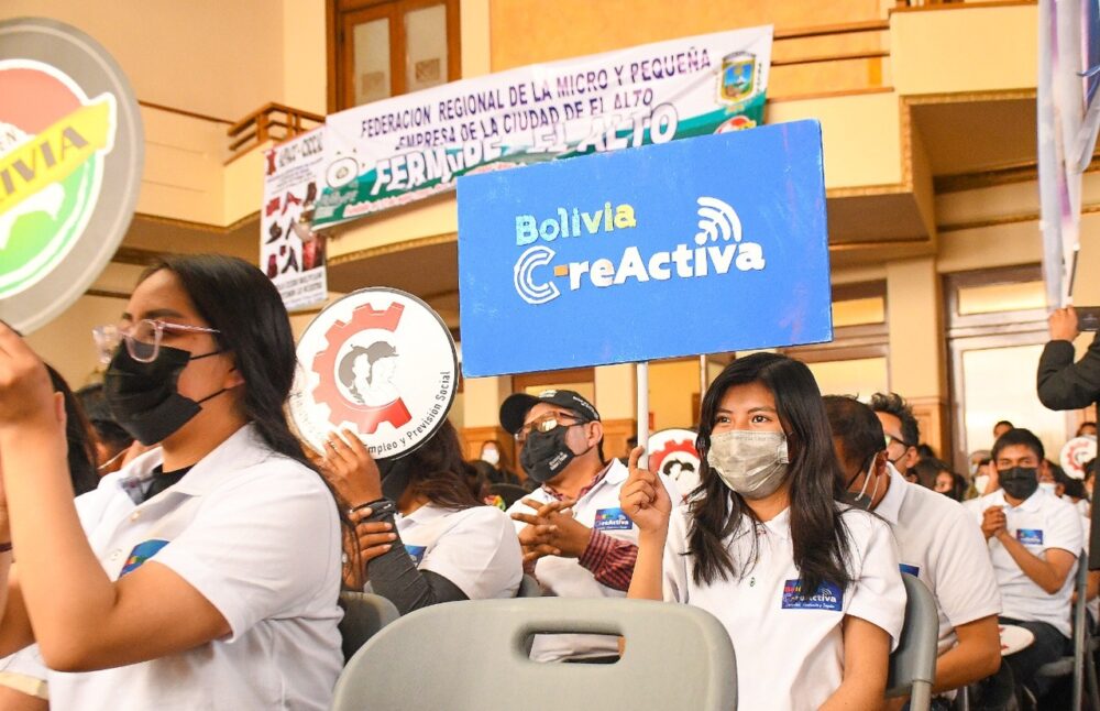 l Ministerio de Trabajo lleva a los jóvenes de Tarija el Programa Bolivia C-reActiva