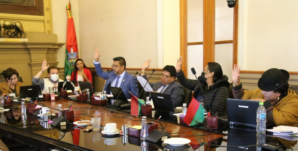 Concejal del MAS anuncia proceso contra la bancada que eliminó la Ley de Fiscalización