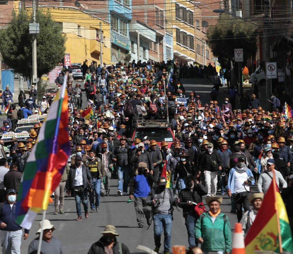 Viceministra Alcón: La Marcha en defensa de la democracia refleja el respaldo del pueblo al presidente