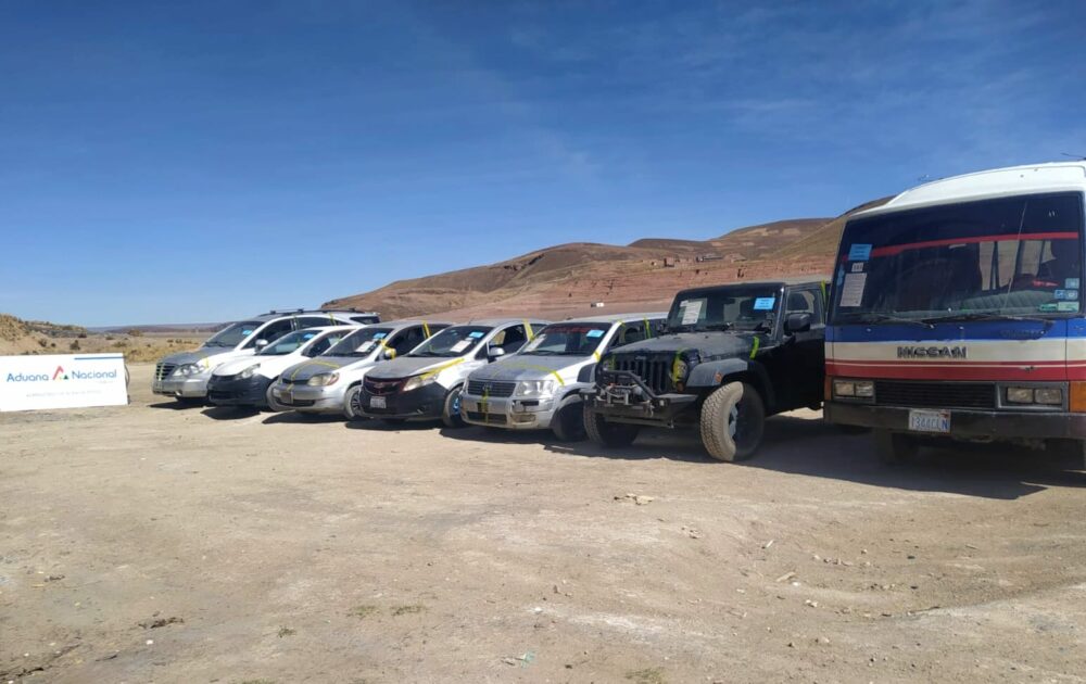 En Potosí y Chuquisaca incautan 15 vehículos valuados en más de Bs 1,8 millones