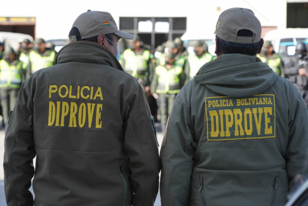 Diprove devuelve 36 vehículos que fueron reportados como robados
