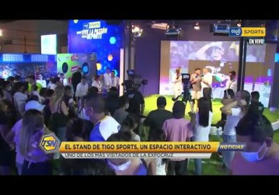 El stand de Tigo Sports, un espacio interactivo. Uno de los más visitados de la Expocruz.