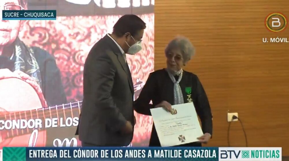 Matilde Casazola recibe el Cóndor de los Andes por su trayectoria artística y aporte a la cultura