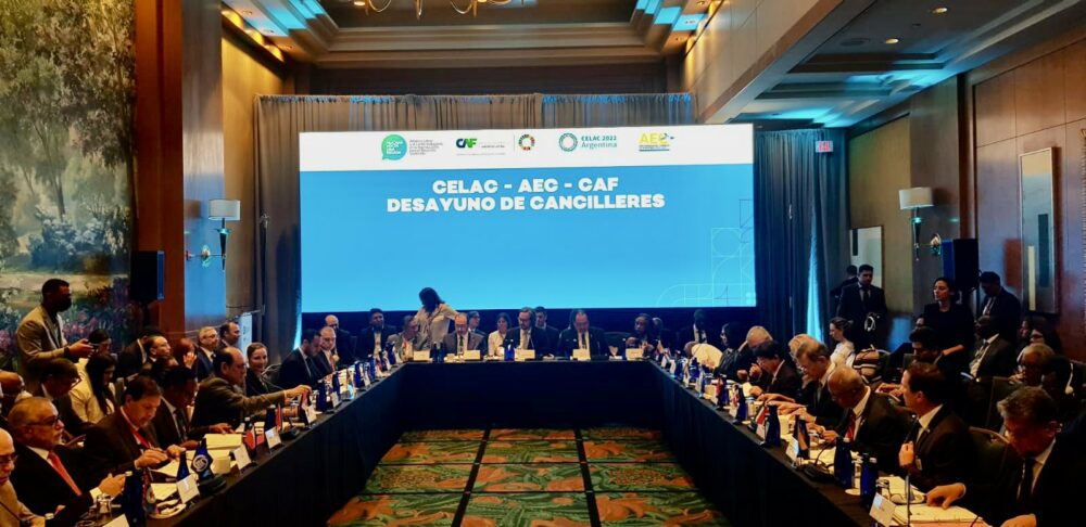 Bolivia propone a la Celac fortalecer el intercambio comercial complementario