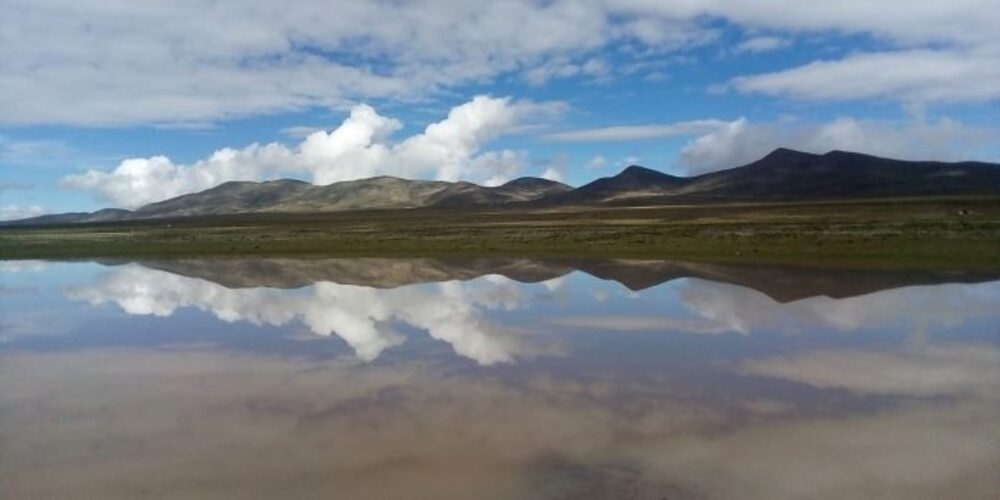 Presidente en ejercicio llama a cuidar la Madre Tierra en el 25 aniversario del Sernap