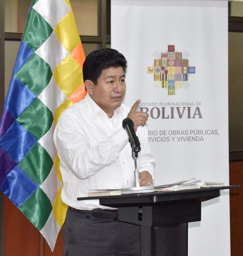 Montaño se adhiere a denuncia contra funcionarios de la ABC y afirma que no encubrirá a nadie