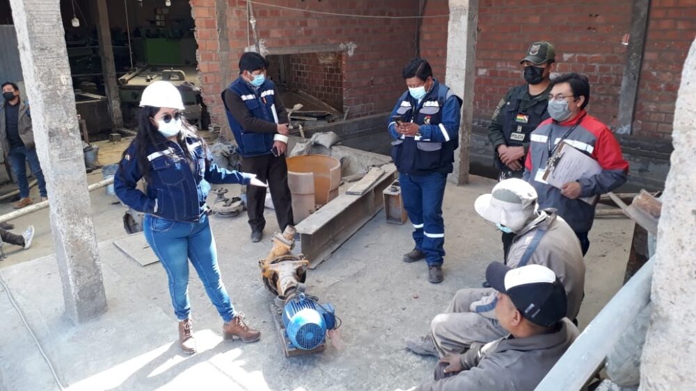 Trabajo paraliza actividades de una comercializadora de minerales en Oruro por denuncias de explotación laboral