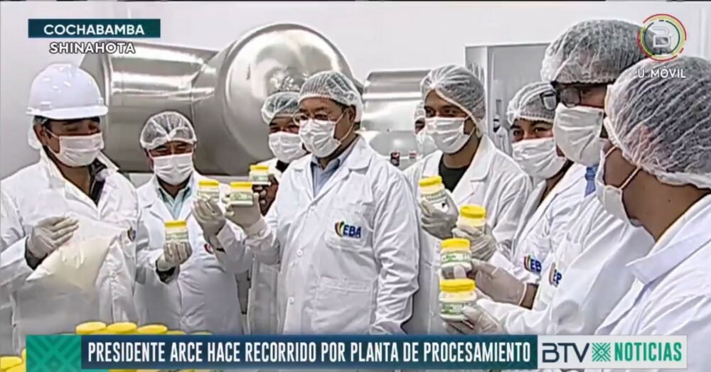 Presidente inaugura Planta Procesadora de Stevia en Shinahota, demandó una inversión de más Bs 80 millones