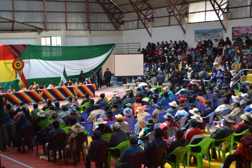 Gobierno coordina con productores el fortalecimiento de la producción de quinua