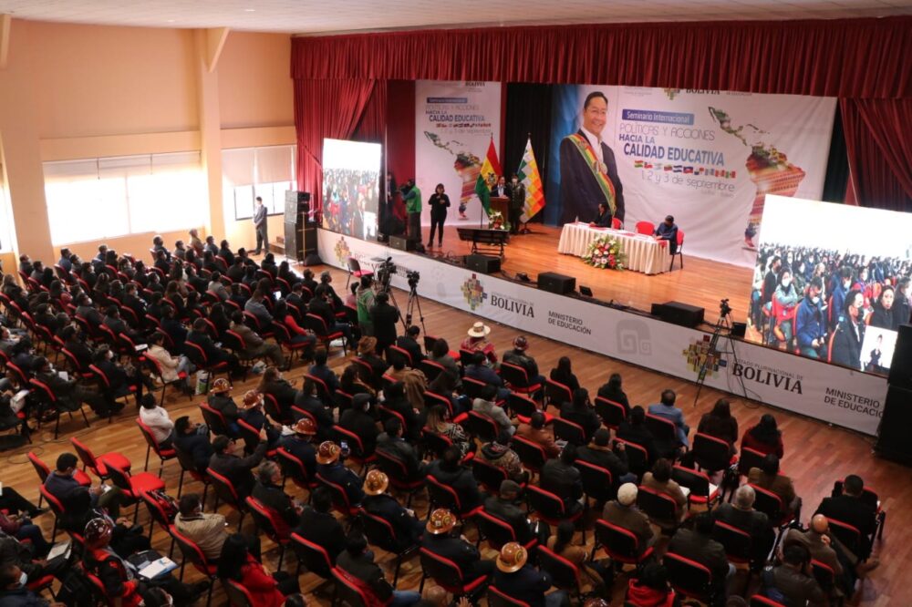 Pary plantea reducir brecha de contenidos entre subsistemas regular y superior para mejorar la calidad educativa