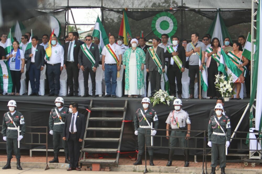 Presidente, alcalde de Santa Cruz, Amdecruz y organizaciones rinden homenaje al grito libertario cruceño