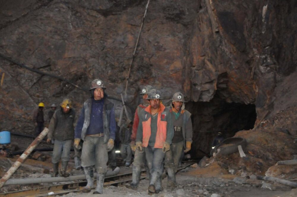 Bolivia prevé explotar minerales tecnológicos ante el cambio de la matriz energética en el mundo