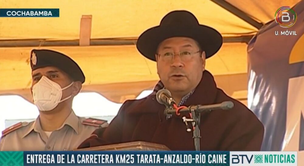 Presidente entrega carretera asfalta en Cochabamba e instruye otra obra para la conexión con Sucre