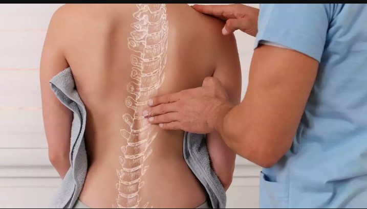 Hospital del Norte de El Alto atiende de manera gratuita a pacientes con dolencias en la columna