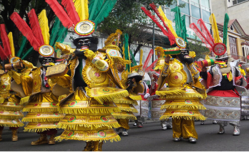Presidente reivindica la morenada como 100% boliviana