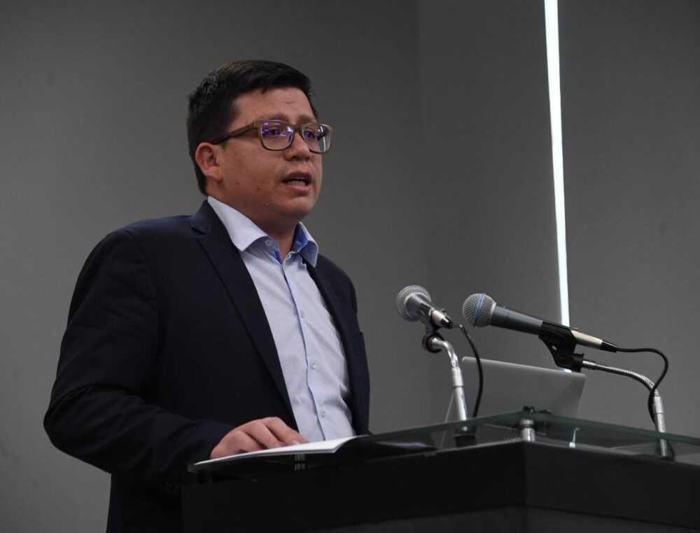 Ministro lamenta ausencia de la universidad cruceña en el “escenario ideal” para defender su propuesta censal