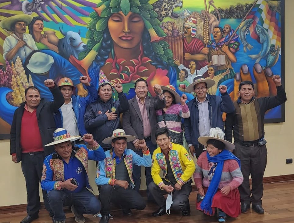 Arce y representantes de la Zona Andina de Cochabamba coordinan proyectos para la reconstrucción económica