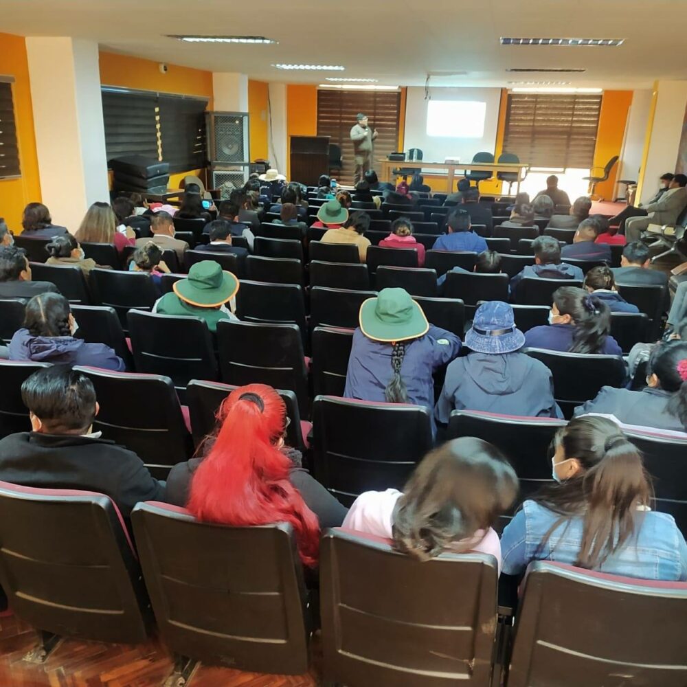 Gestora socializa con la UPEA la administración de los aportes para la jubilación